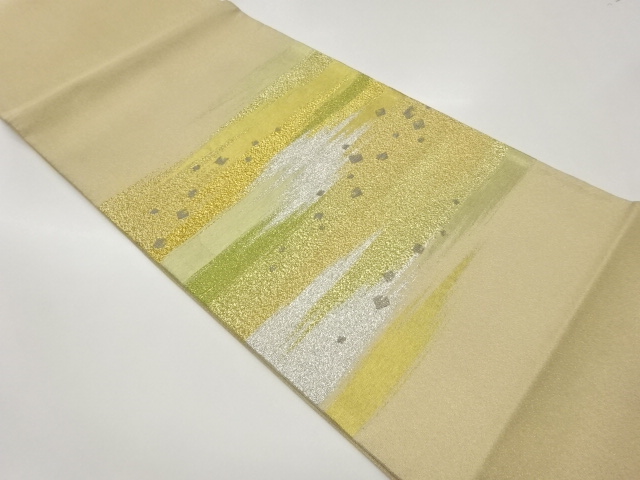 プラチナ箔霞に色紙散らし模様織出し袋帯